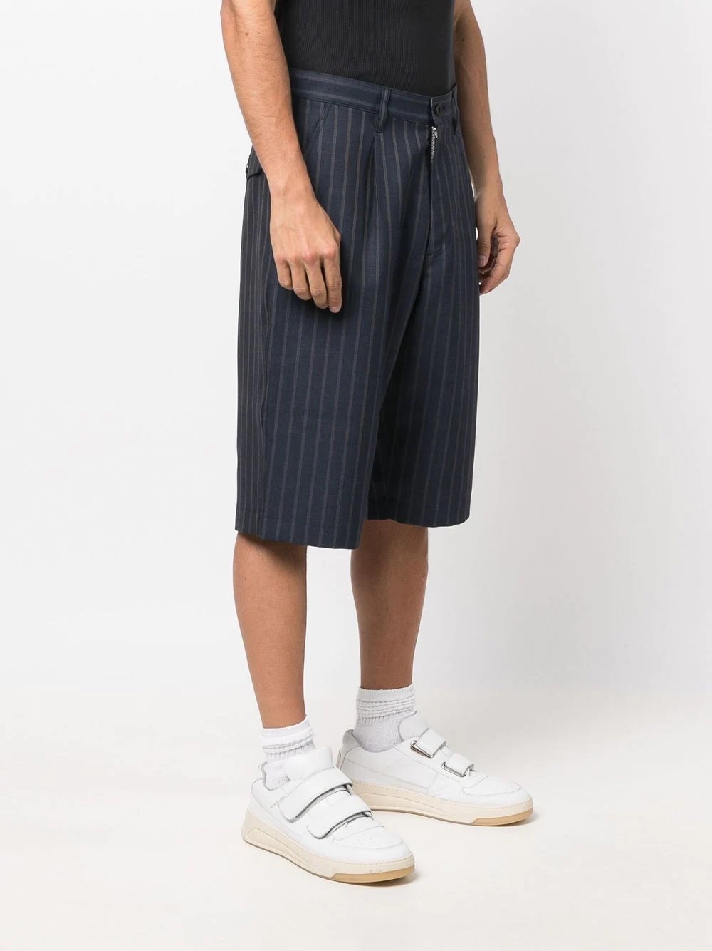 pinstripe Bermuda shorts - 3