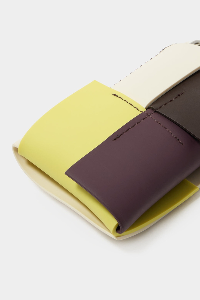 GOMMA4 CARD CASE / off white 3