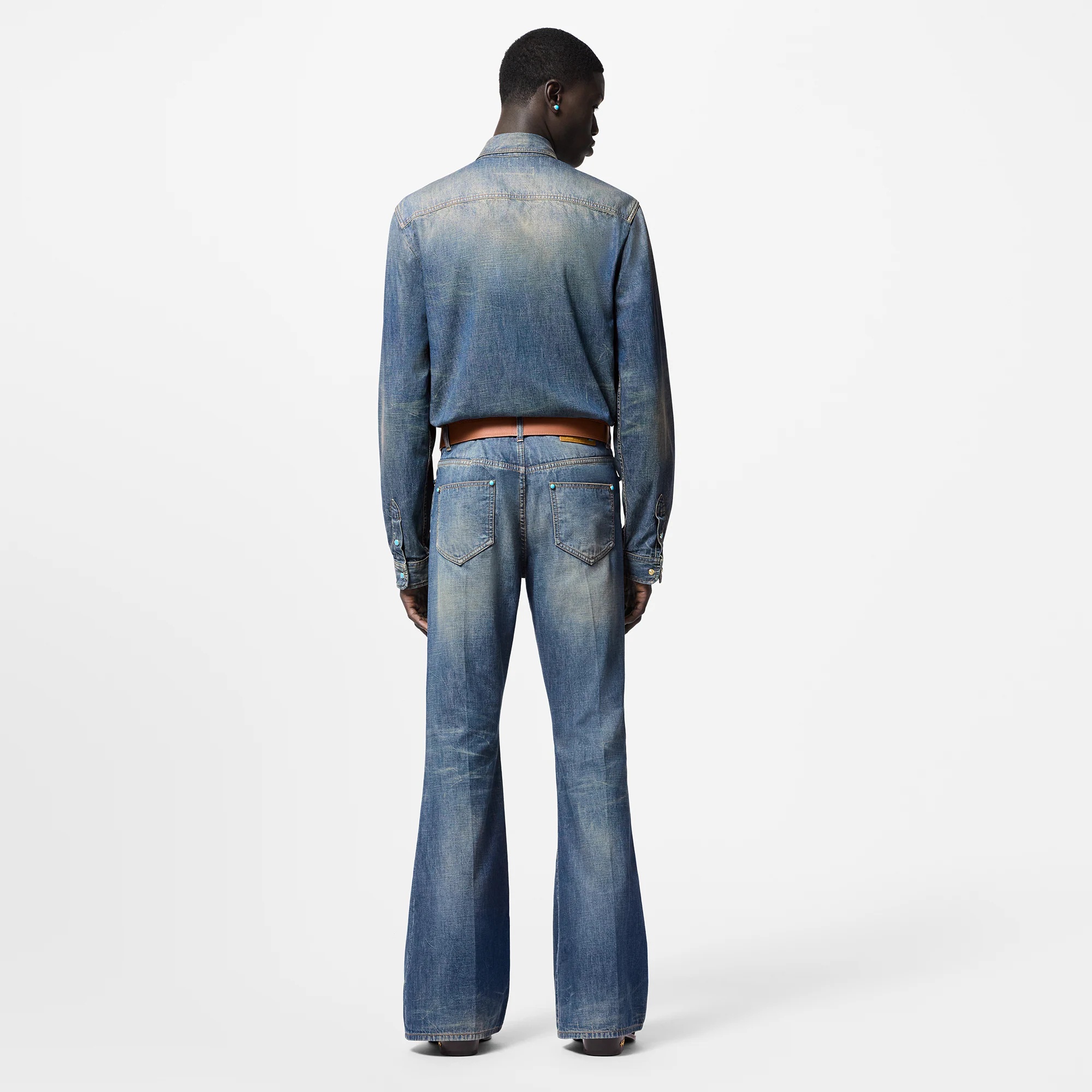 Fitted Long-Sleeved Denim Shirt - 2
