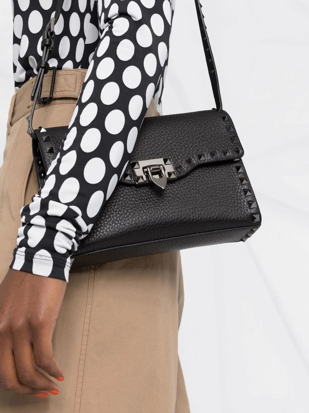 Rockstud-embellished crossbody bag - 3