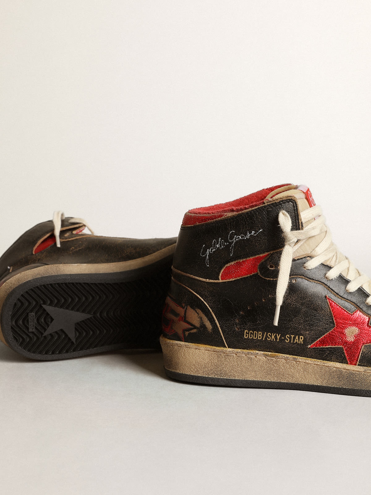 Women’s Sky-Star in black leather with red metallic leather star - 4