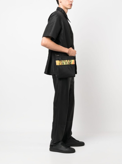 VERSACE JEANS COUTURE logo-print zip-fastening shoulder bag outlook