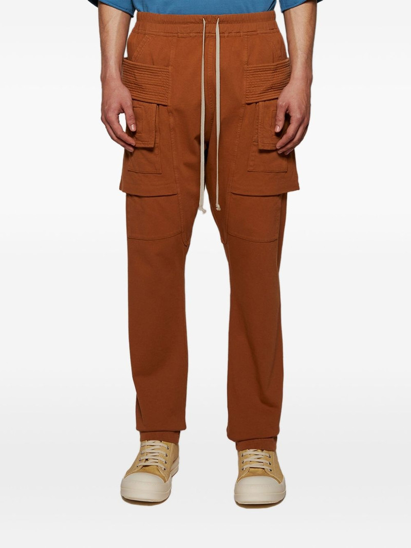 cargo-pocket pants 3