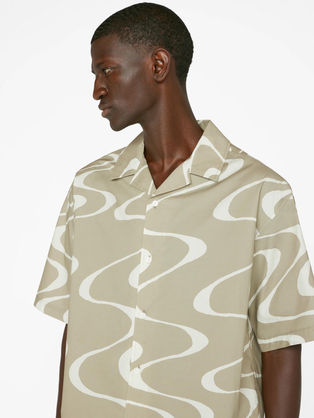 Abstract Wave Graphic Shirt in Sand Beige Print - 5