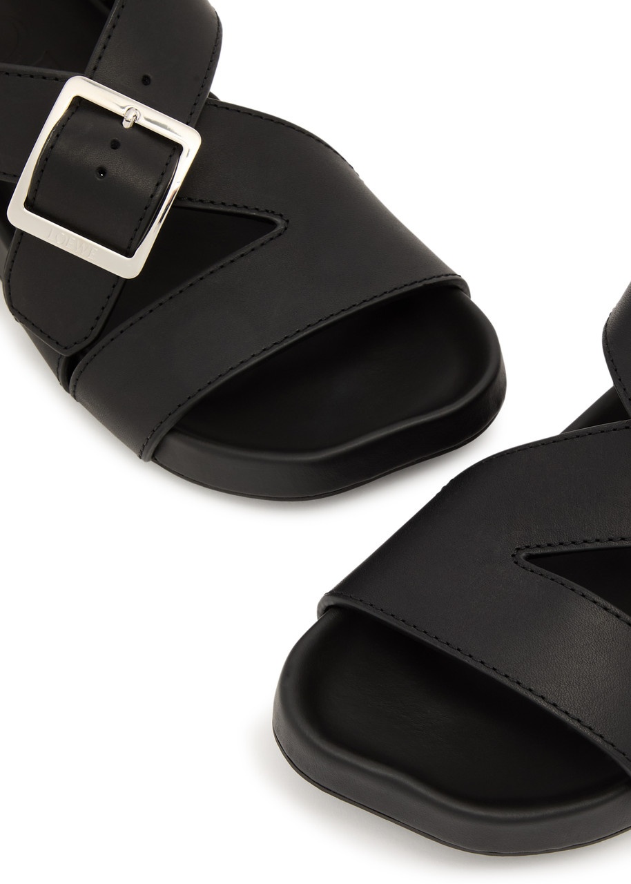 サンダル・ミュール Loewe Sandalo Con Tacco Ease Loewe Ease Suede Toe-Ring Comfort Sandals | Neiman Marcus