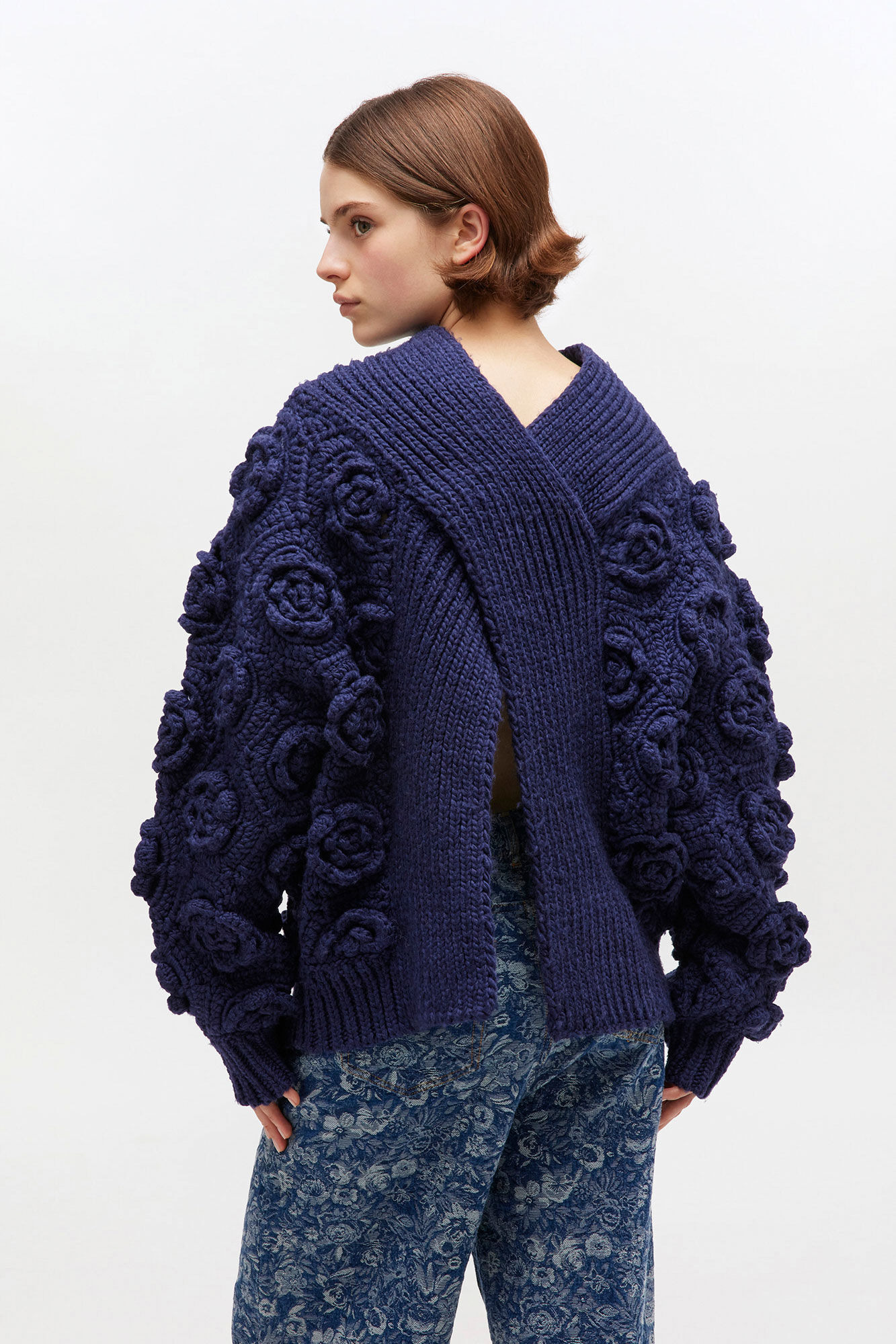 DARK BLUE FLOWER CROCHET SWEATER - 4