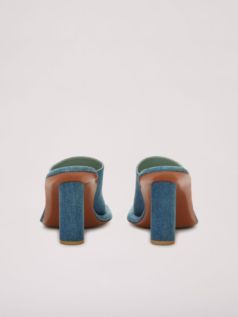 Cushion Mule 4