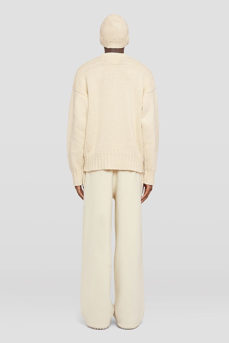 Sweater - 4