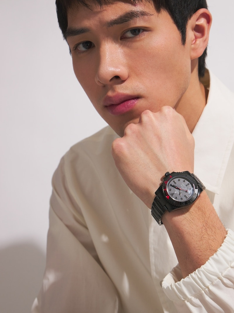 40MM ROLEX SUBMARINER WATCH 3