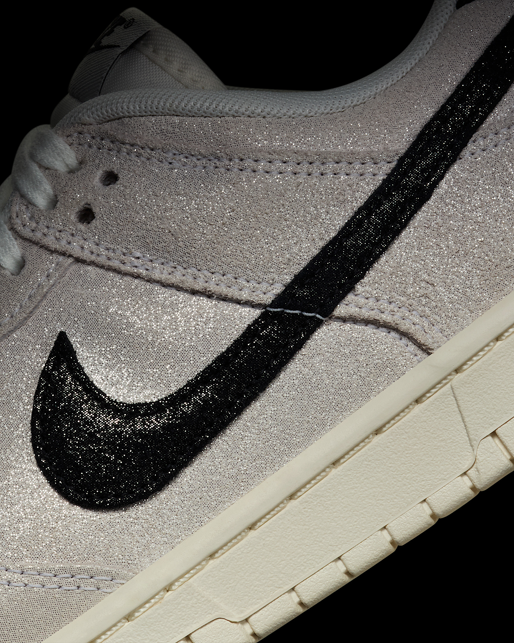 Nike Dunk Low SE Women's Shoes - 9