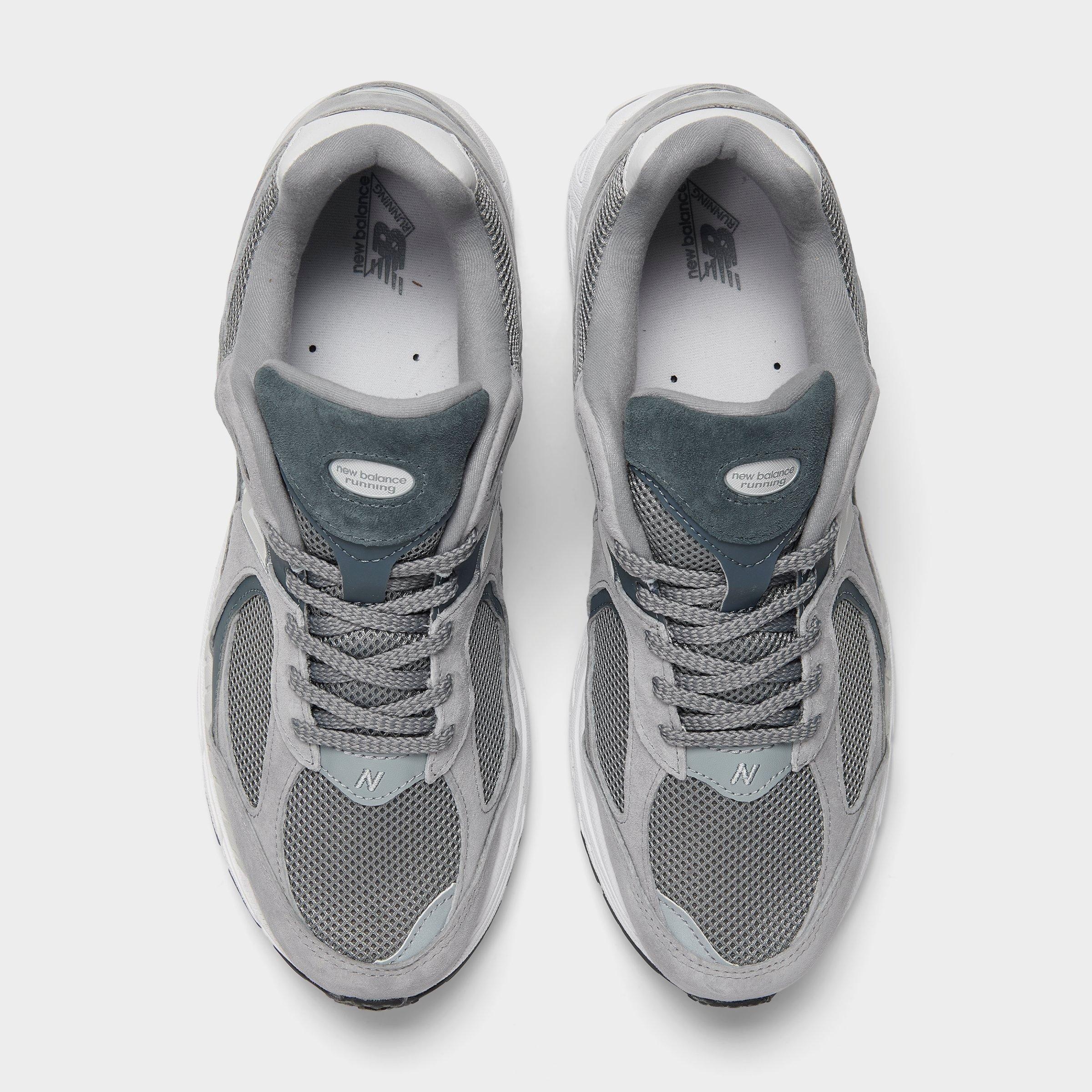 MEN'S NEW BALANCE 2002R CASUAL SHOES - 5