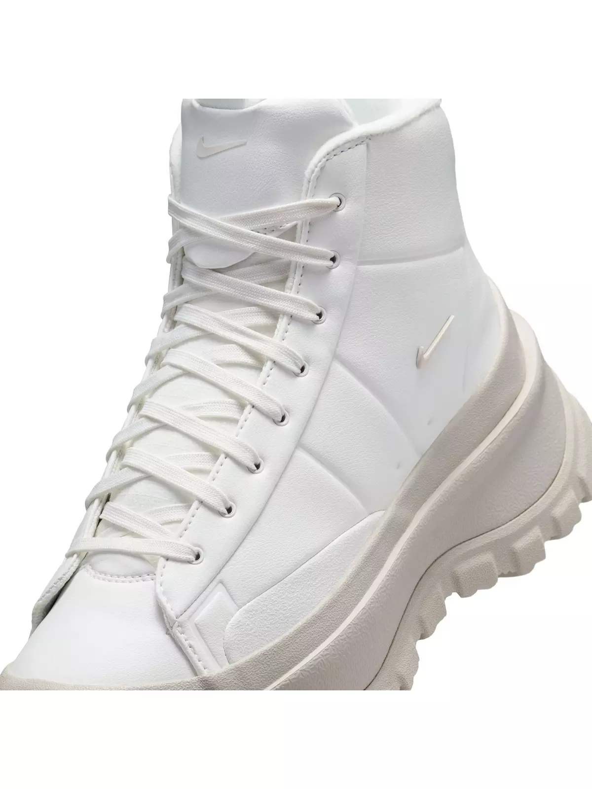 Blazer Roam Mid "Summit White" Women's Shoe - 4