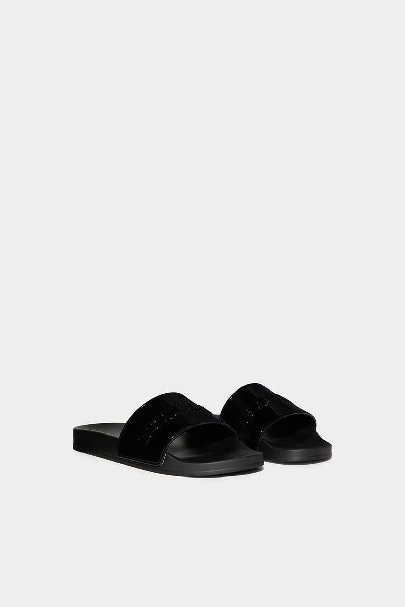 DSQUARED2 LOGO SLIDES 3