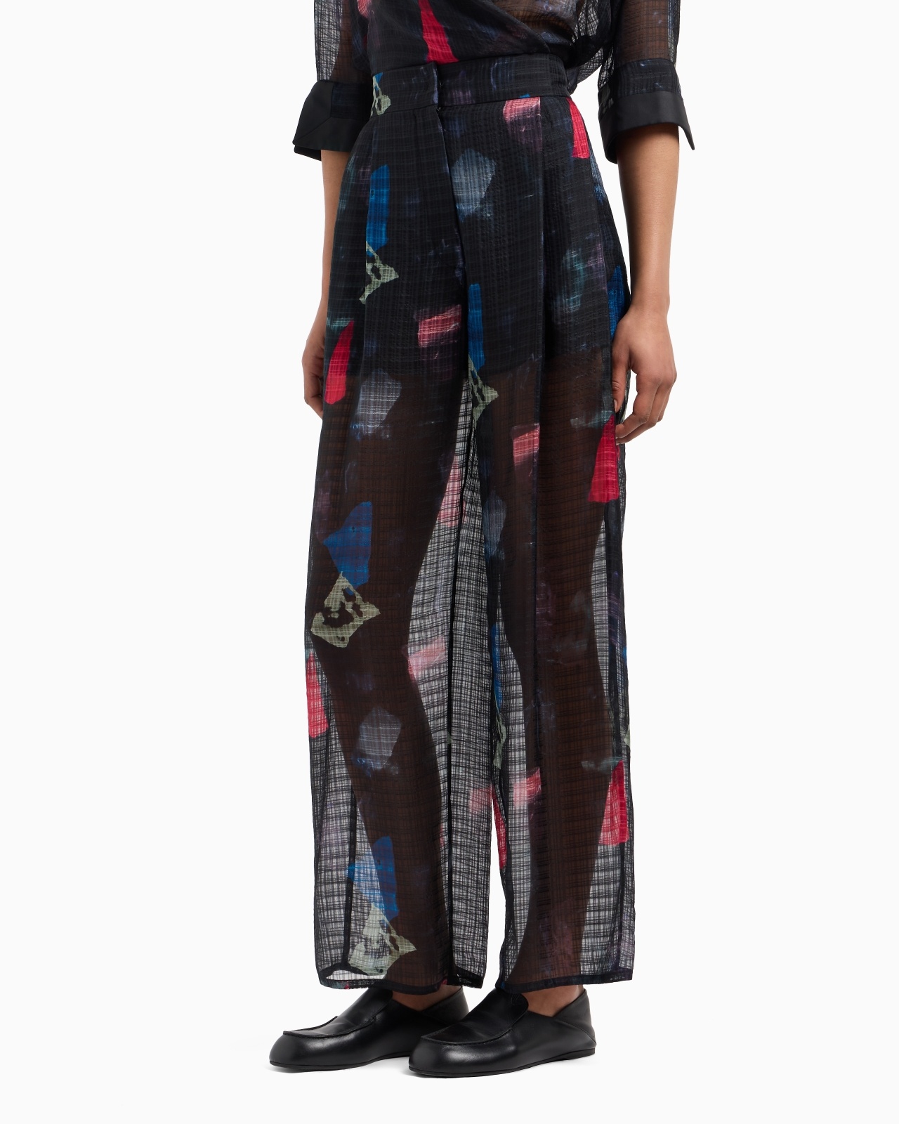 SILK TROUSERS WITH PLEATS AND MICRO CHECK MOTIF AND ABSTRACT PRINT - 2