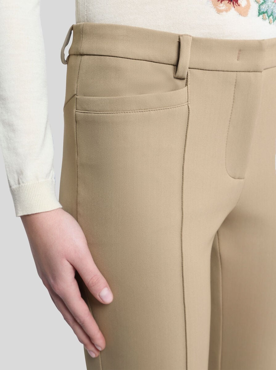 FIT-AND-FLARE TROUSERS - 3