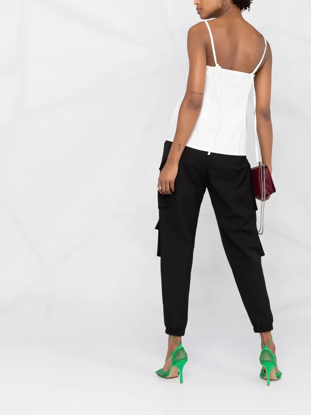 V-neck sleeveless tank top - 6