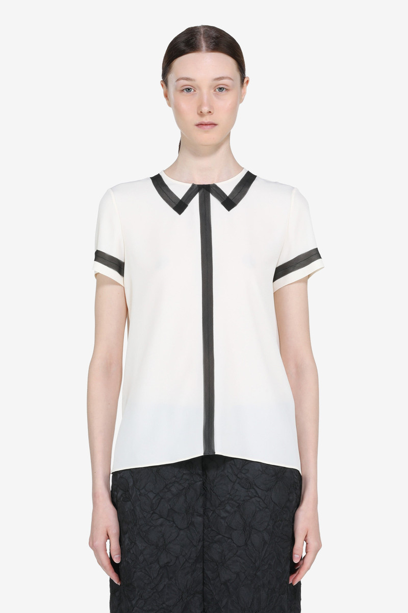 SHORT-SLEEVED BLOUSE 1