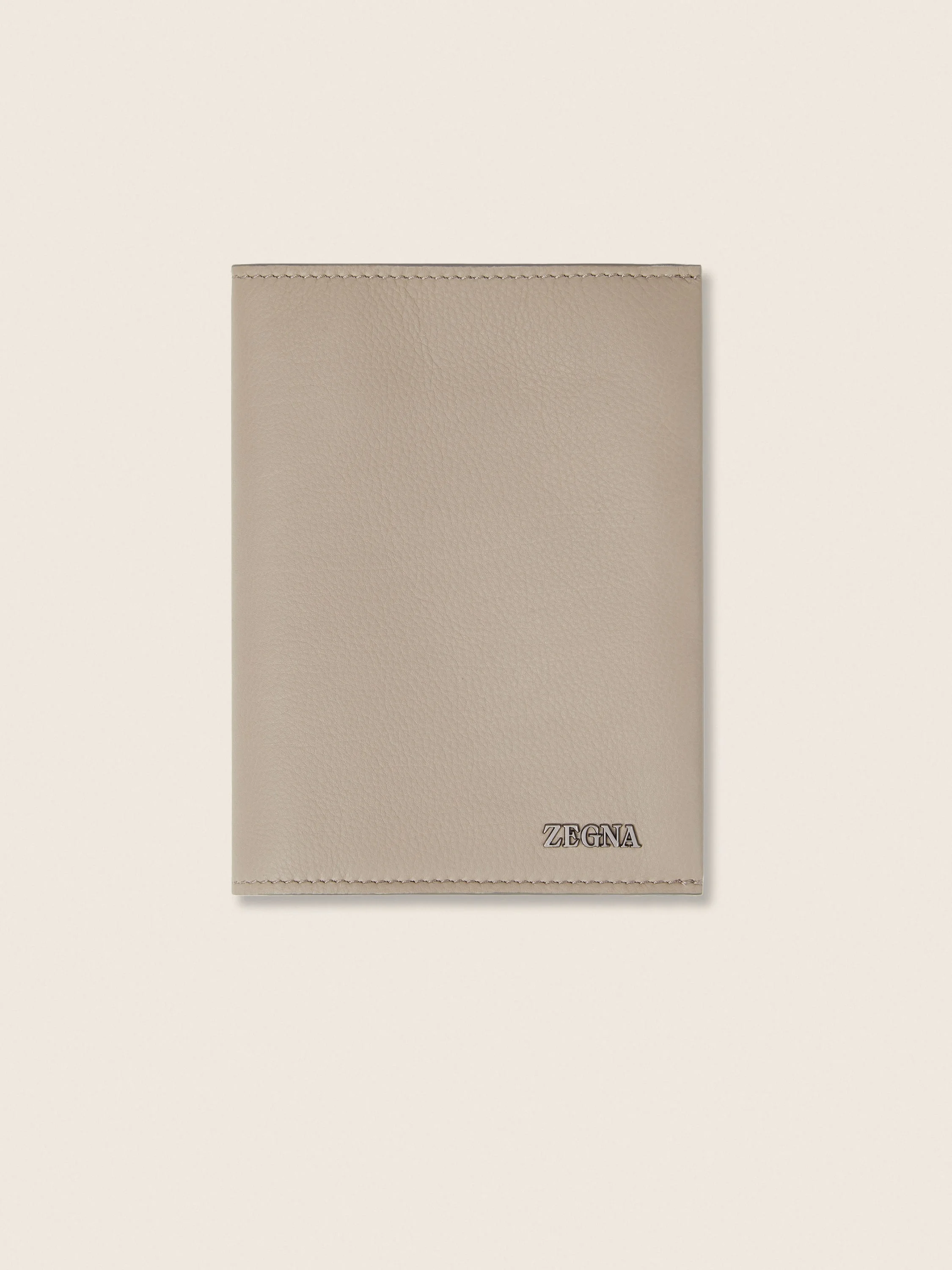LIGHT TAUPE SECONDSKIN PASSPORT CASE - 1