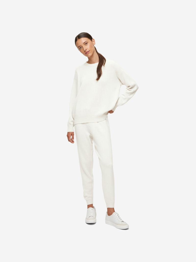 Derek Rose Women's Relaxed Sweater Daphne Cashmere Winter White outlook