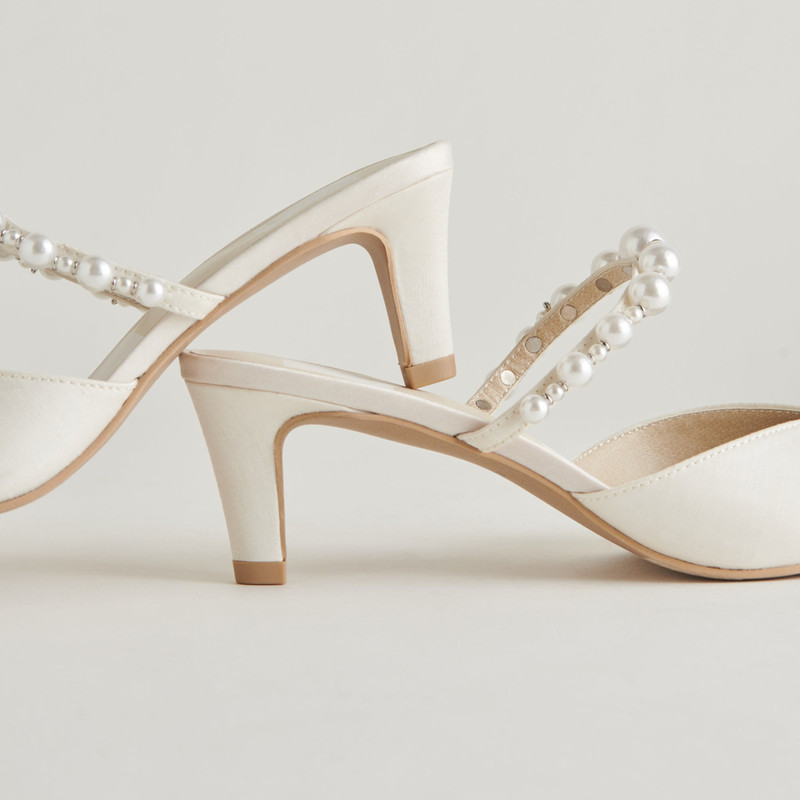 KANIKA PEARL MID HEELS VANILLA PEARLS 4