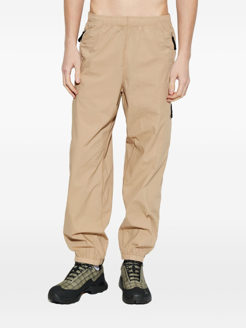 logo-patch trousers 3