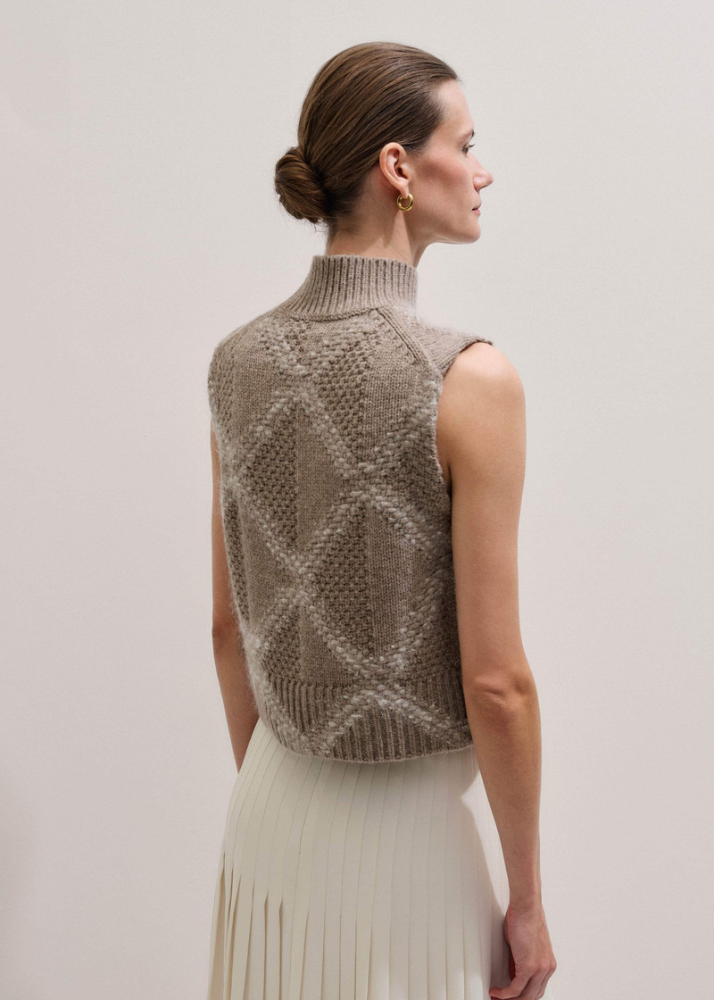 Argyle Knit Vest 7