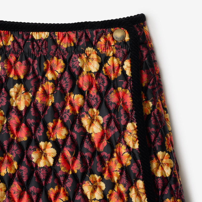 Geranium Leaf Quilted Nylon Skirt 4
