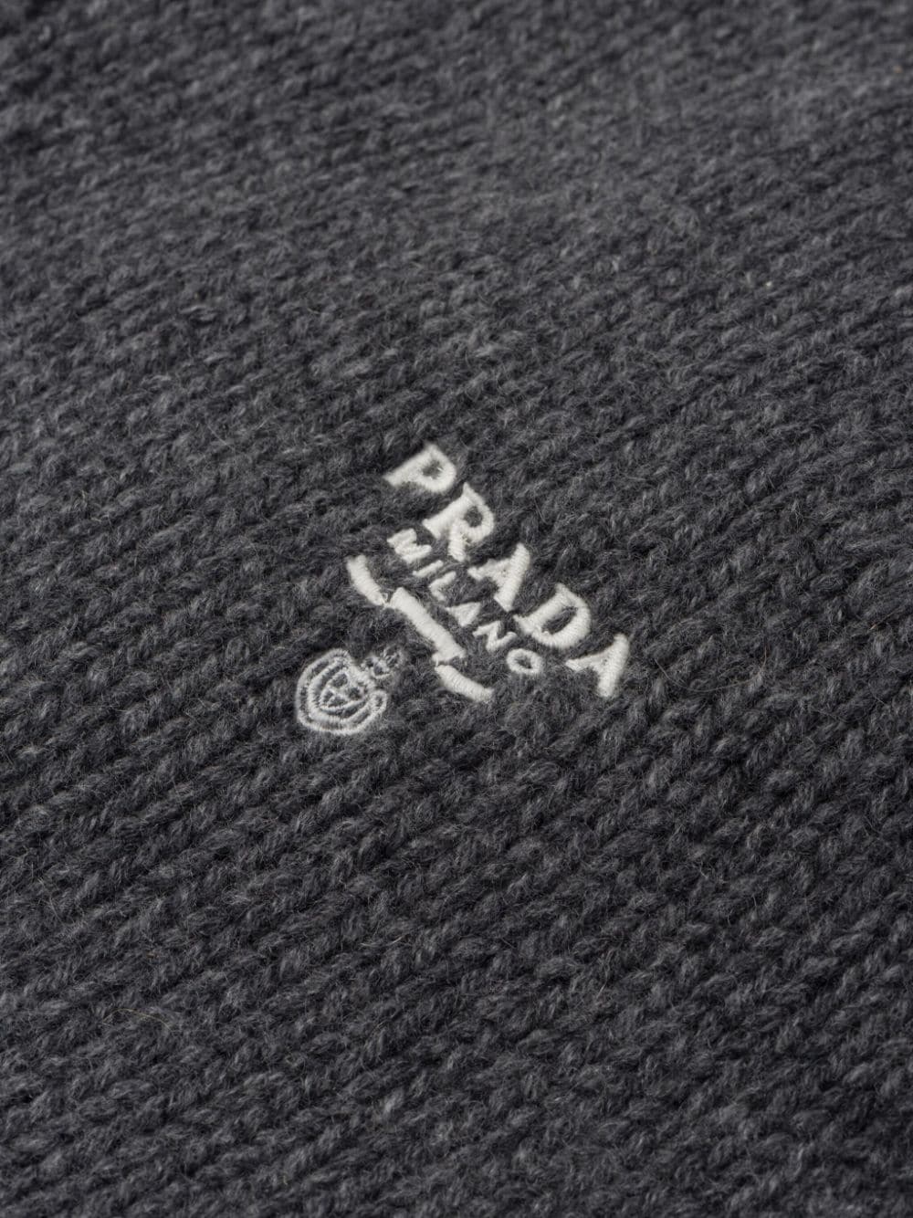 logo-embroidered cashmere dickey - 2