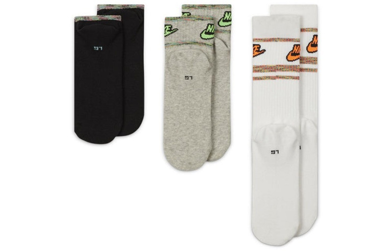 Nike Nike Contrasting Colors Logo Sports Mid Calf Socks 3 Pairs White / Gray / Black DA2601-902 outlook