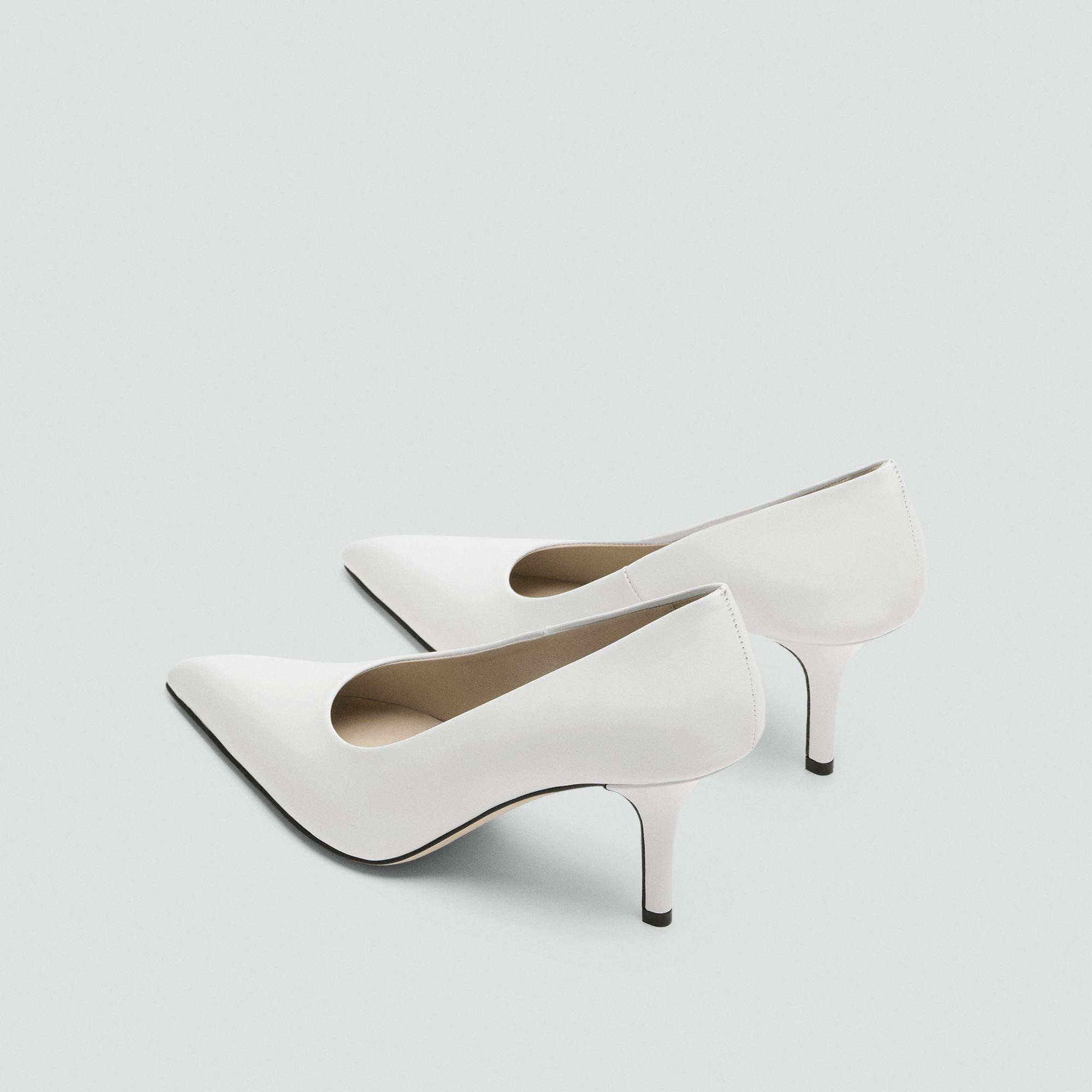 Pointed-Toe Pump in Leather - 4
