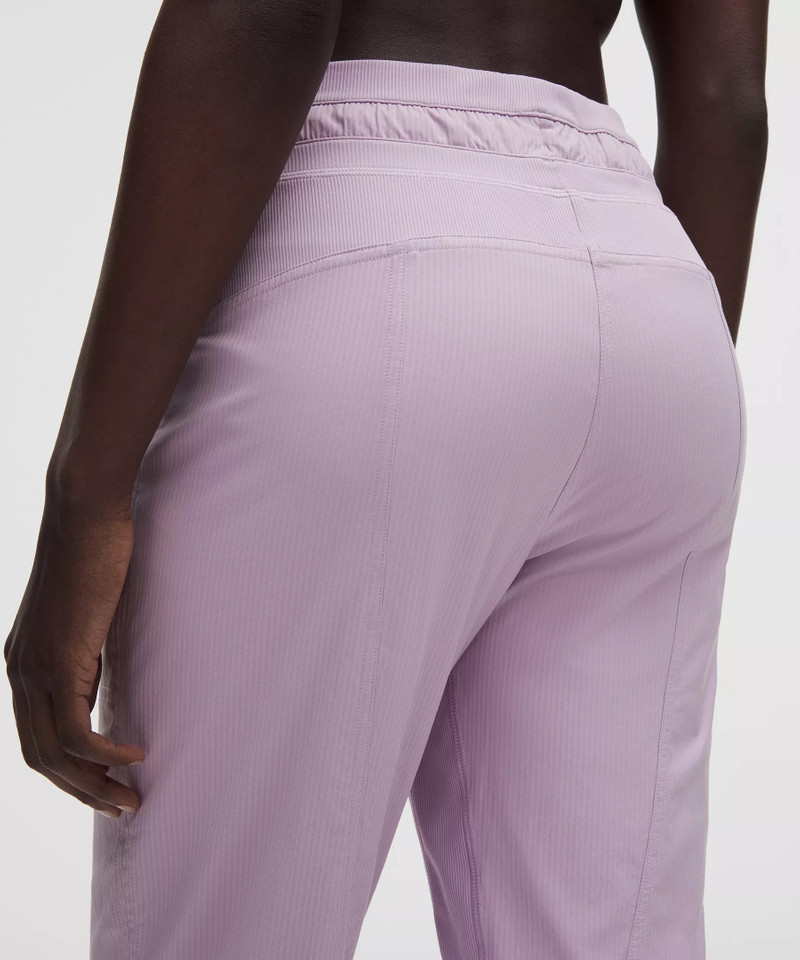 Dance Studio Mid-Rise Cropped Pant 6