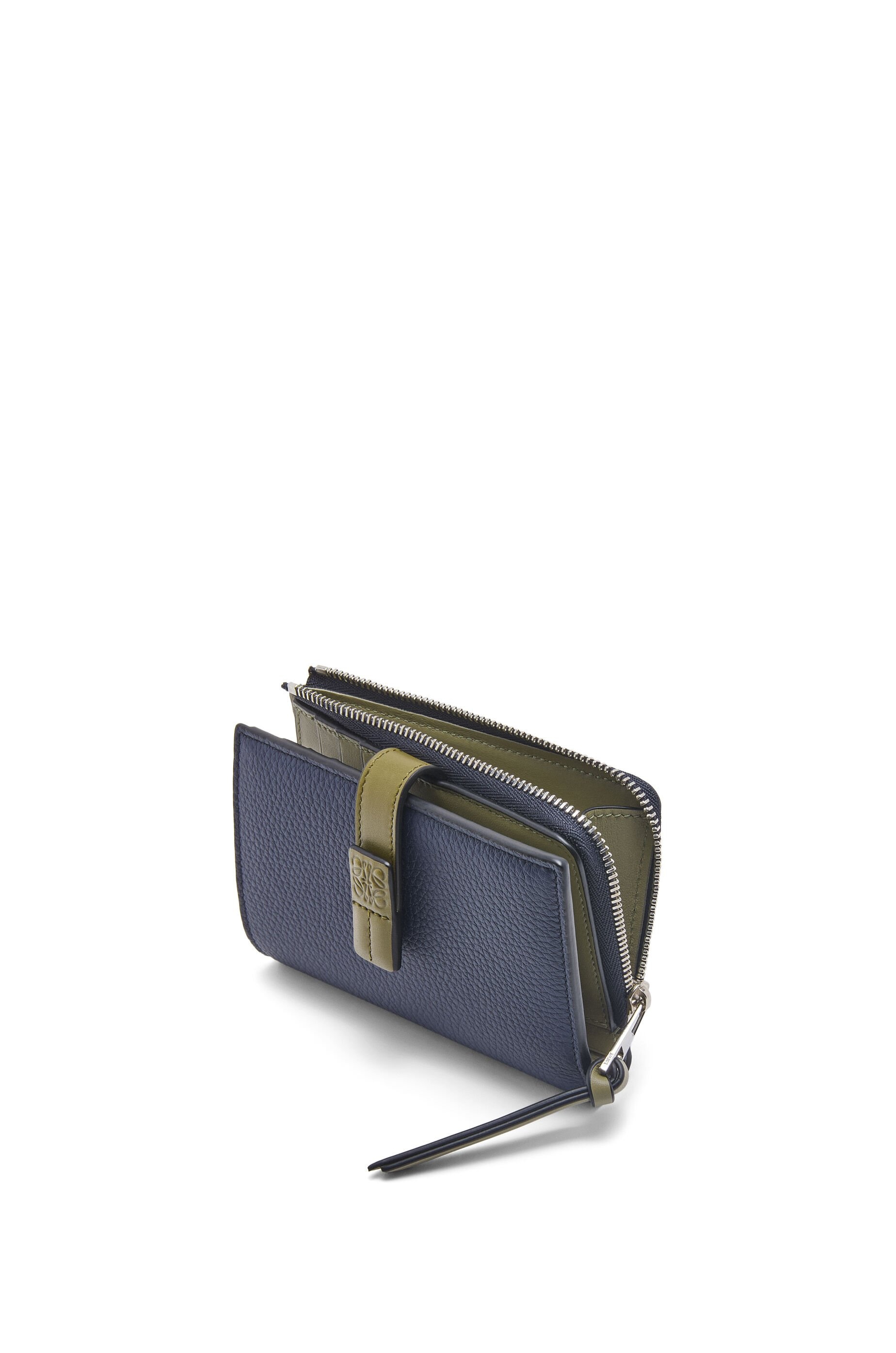 Slim zip bifold wallet in soft grained calfskin - 3