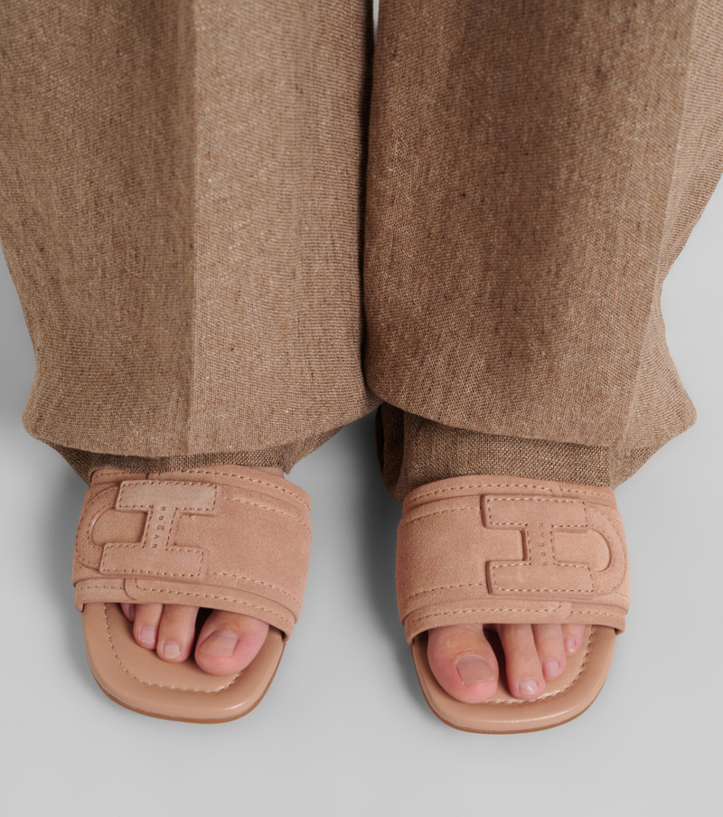 H685 suede slides 2