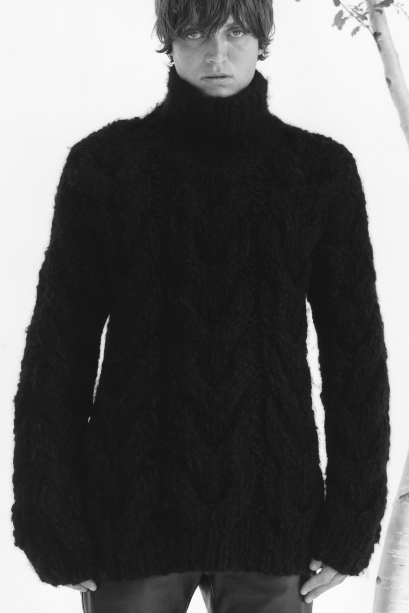 GABRIELA HEARST Ray Knit Sweater in Black Welfat Cashmere outlook