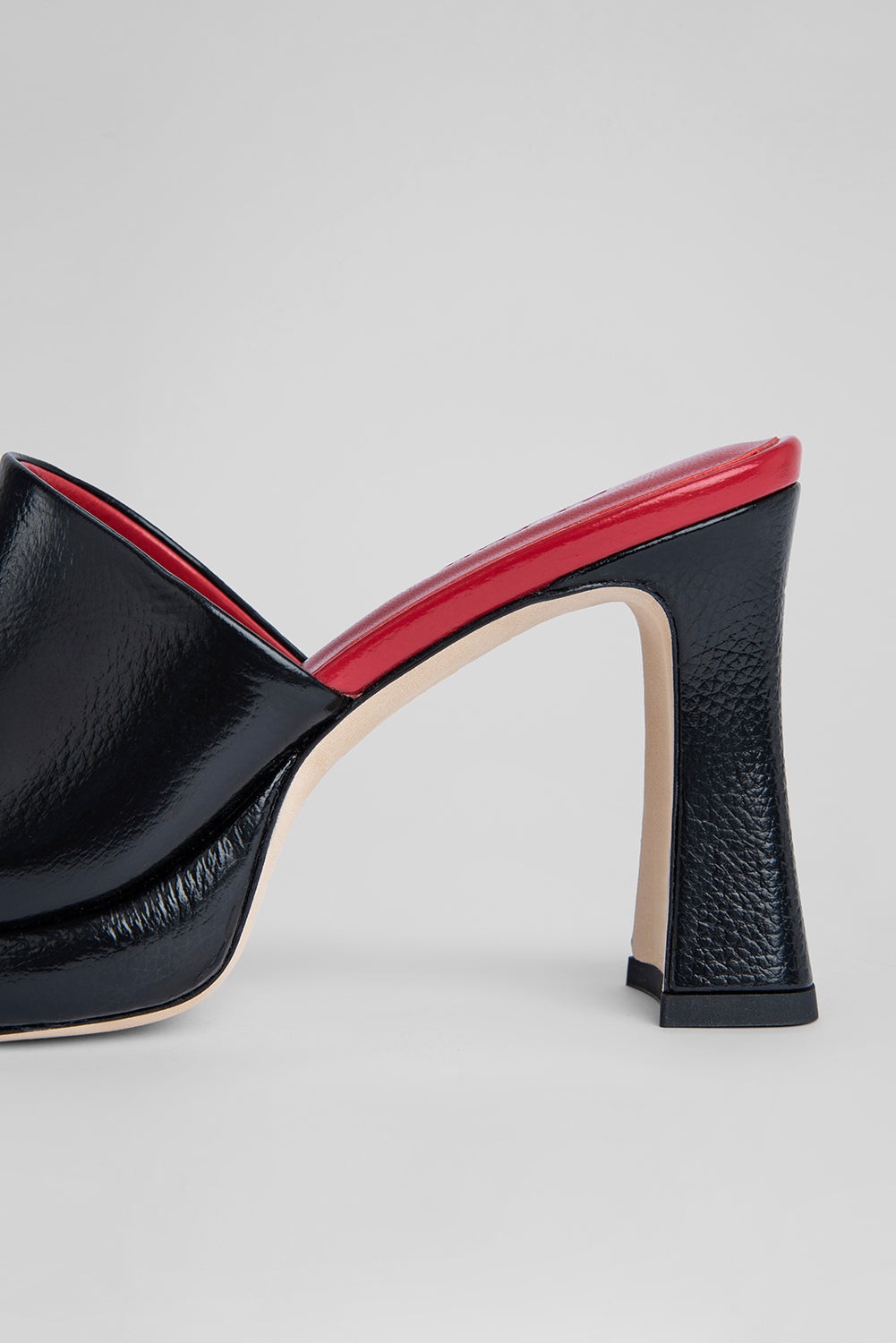 Beliz Black Gloss Grained Leather - 5