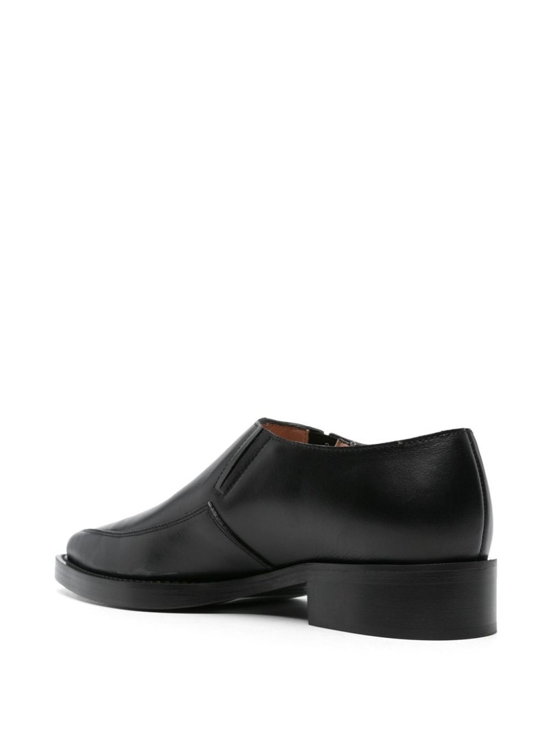 pointed-toe leather loafers 3