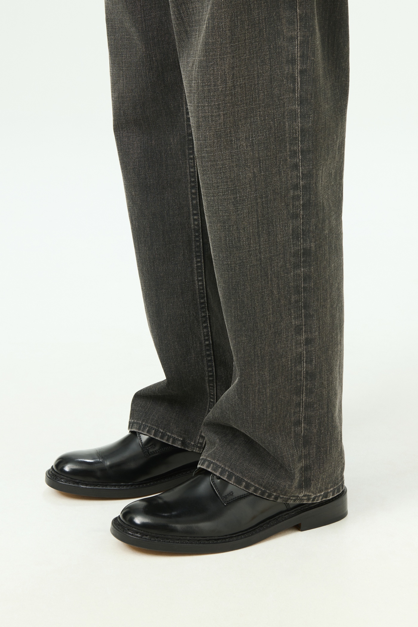 Uniform Parade Black Leather - 5