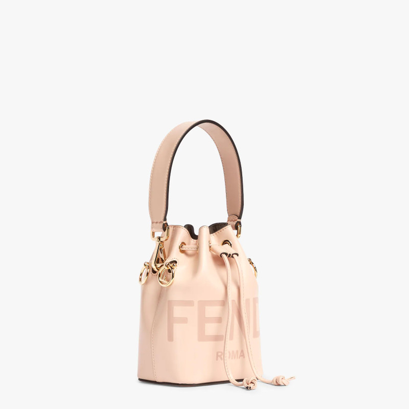 FENDI Mon Tresor outlook