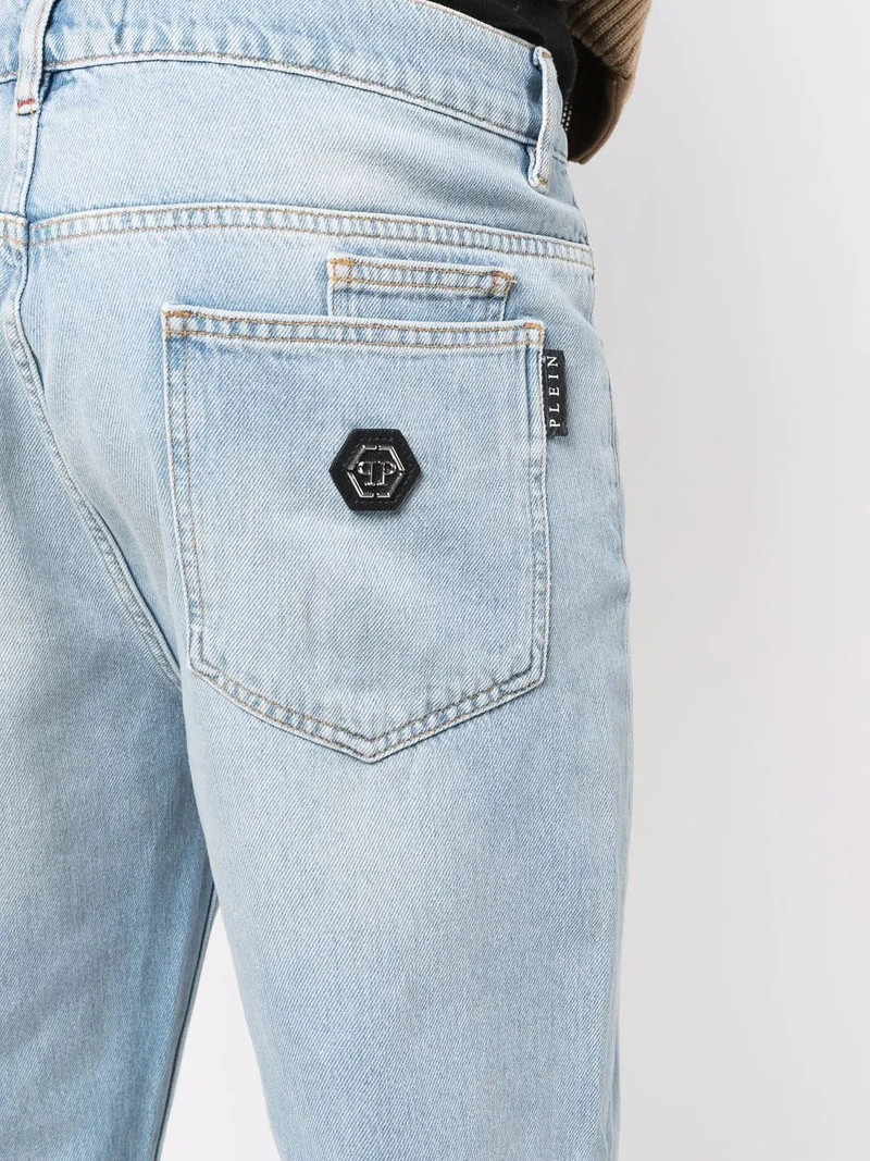 Iconic carrot-cut jeans 5