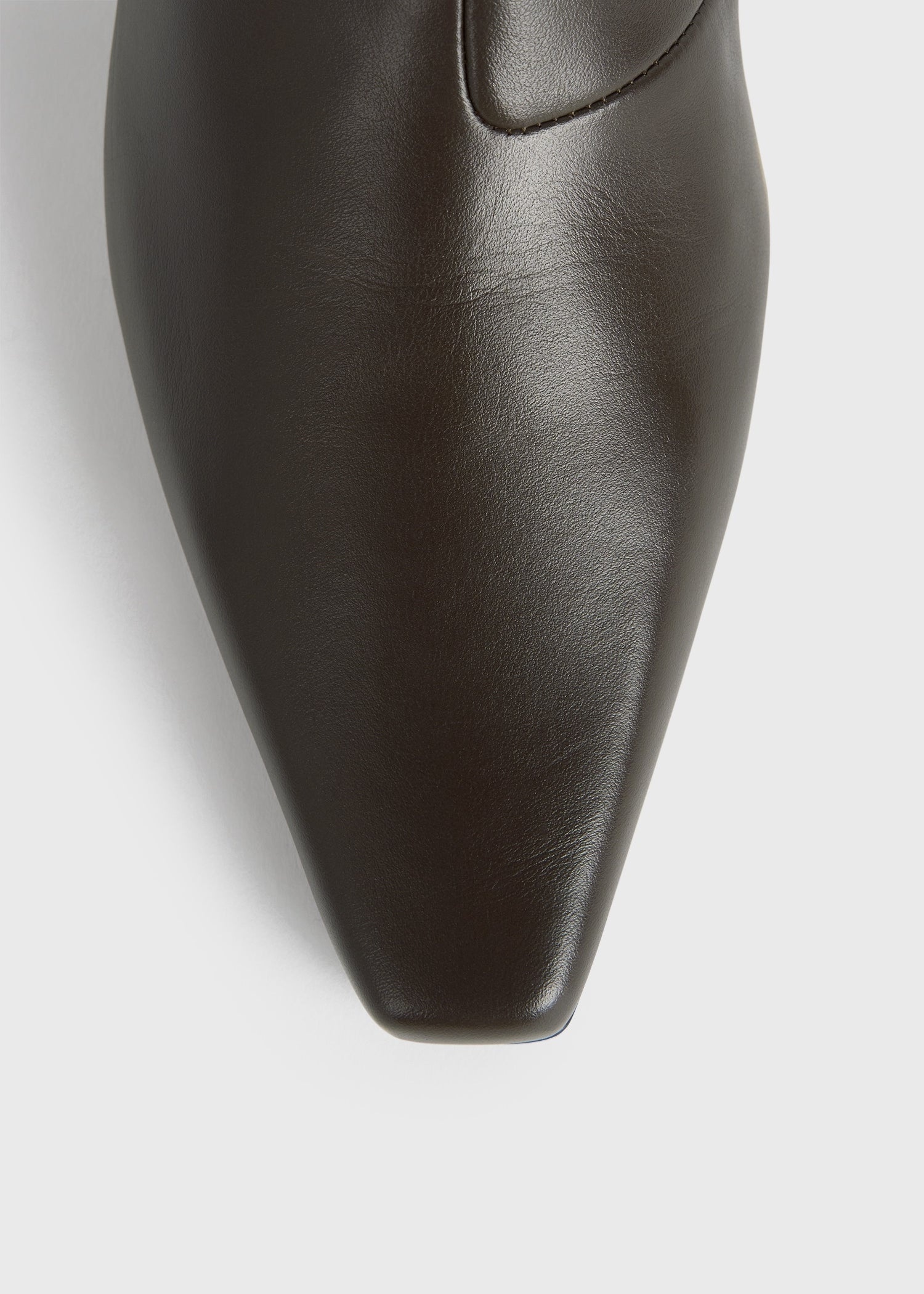 The Slim Knee-High Boot bark - 7