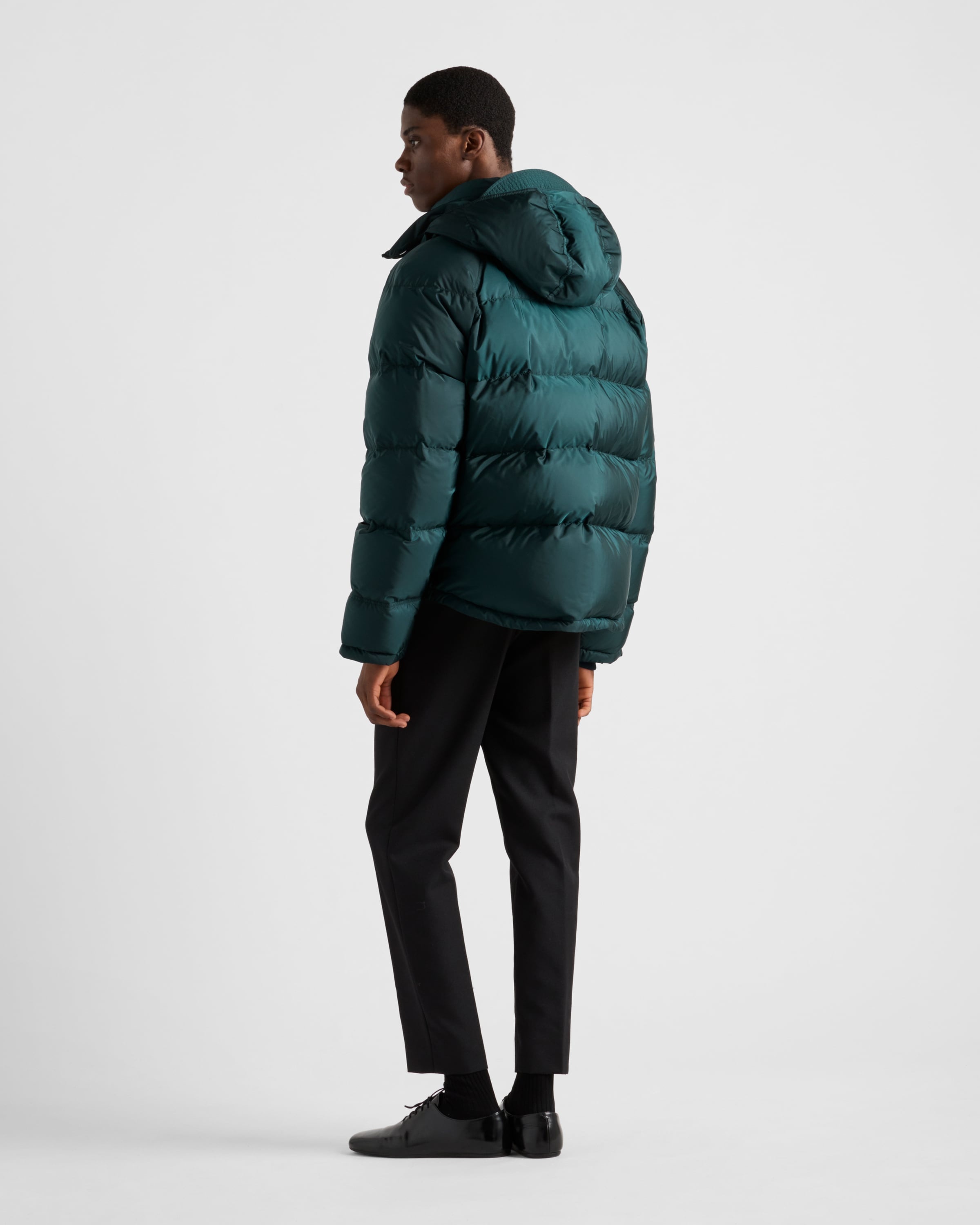 Cropped Re-Nylon down jacket - 5