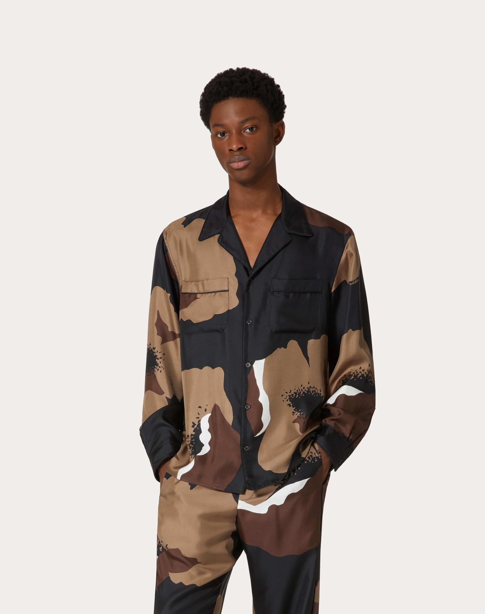 SILK TWILL PAJAMA SHIRT WITH VALENTINO FLOWER PORTRAIT PRINT - 3