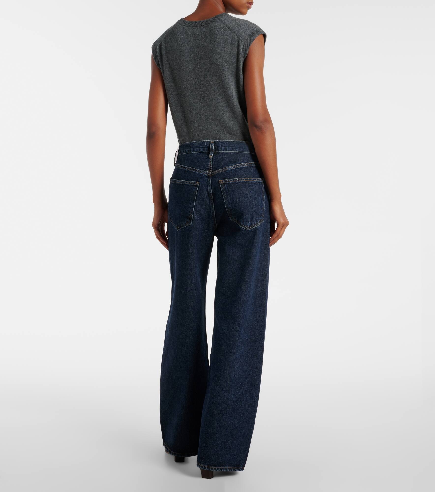 Low Curve mid-rise barrel-leg jeans - 3