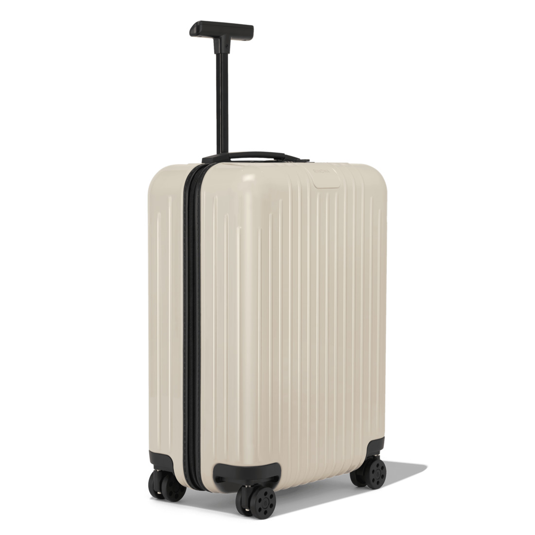 Rimowa Classic Cabin Carry-On Suitcase in Black - Aluminium - 21,7x15,8x9,1