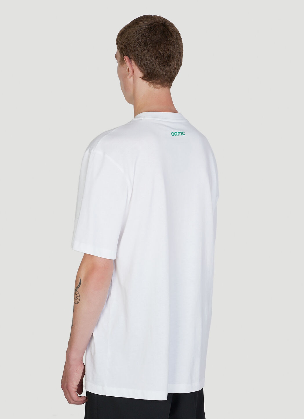★OAMC★ Celsian Short Sleeve T-Shirt White 23E28OAJ09COT007 OAMC Celsian T-Shirt | lncc | REVERSIBLE