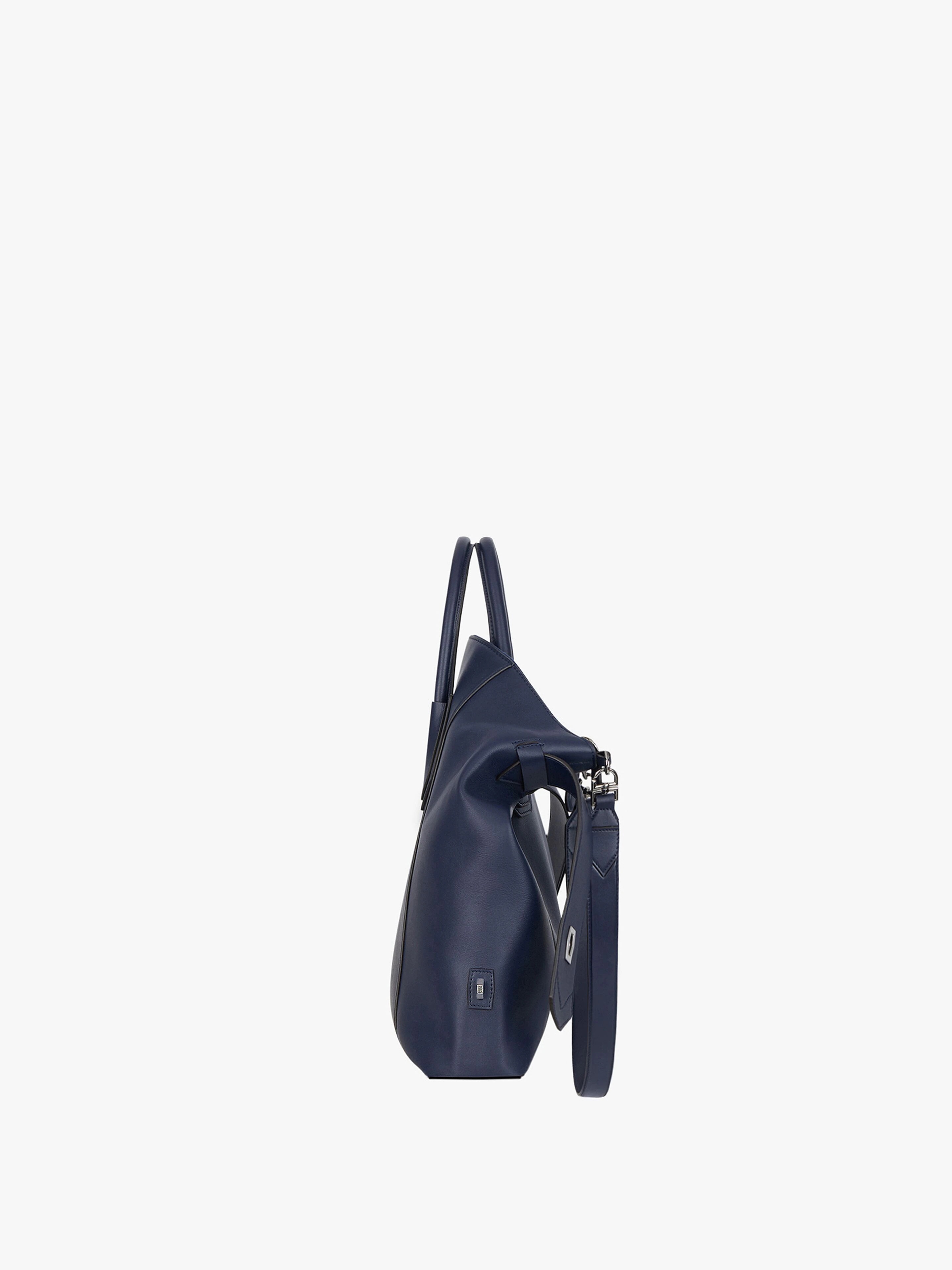 MEDIUM ANTIGONA SOFT BAG IN SMOOTH LEATHER - 3