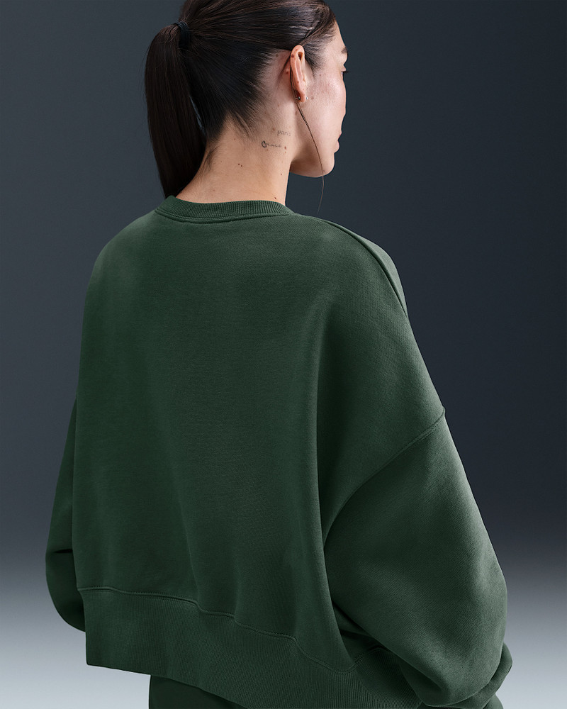 Nike NikeCourt Heritage Phoenix Fleece Women's Over-Oversized Crew-Neck Sweatshirt outlook