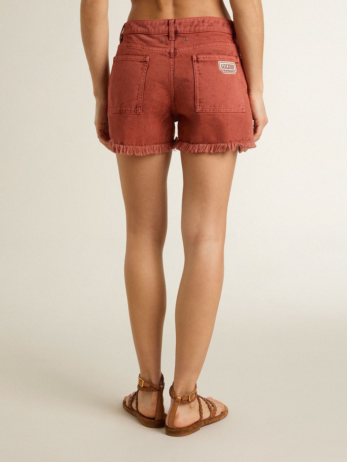 Women's shorts in brick-red denim with Golden Mediterraneo embroidery - 4