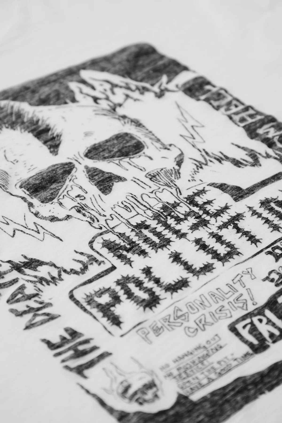 Lu'u Dan  Thrash Tee White - 4