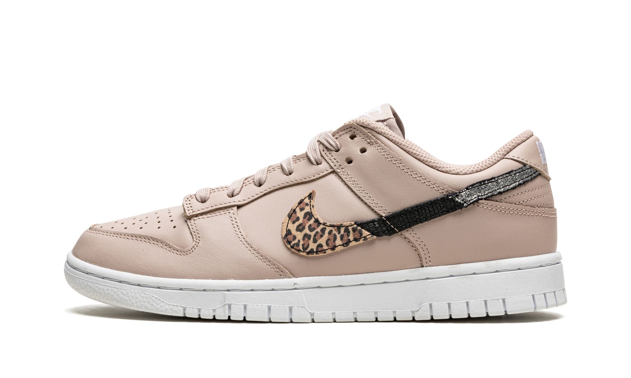 WMNS Dunk Low SE "Primal Pink" - 1